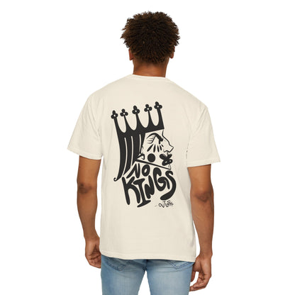 NO KINGS Unisex Garment-Dyed Graphic Tee, Cool Casual Shirt, Streetwear Fashion, Unique Gift for Him or Her, Summer Wear, No Kings Design