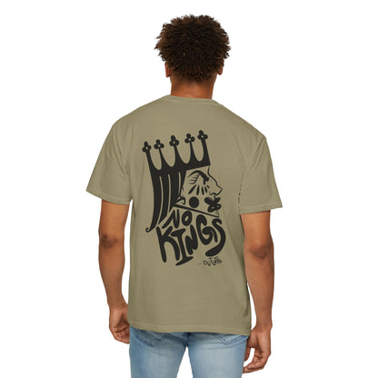 NO KINGS Unisex Garment-Dyed Graphic Tee, Cool Casual Shirt, Streetwear Fashion, Unique Gift for Him or Her, Summer Wear, No Kings Design
